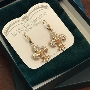 Gold fleur de lis earrings with rhinestones